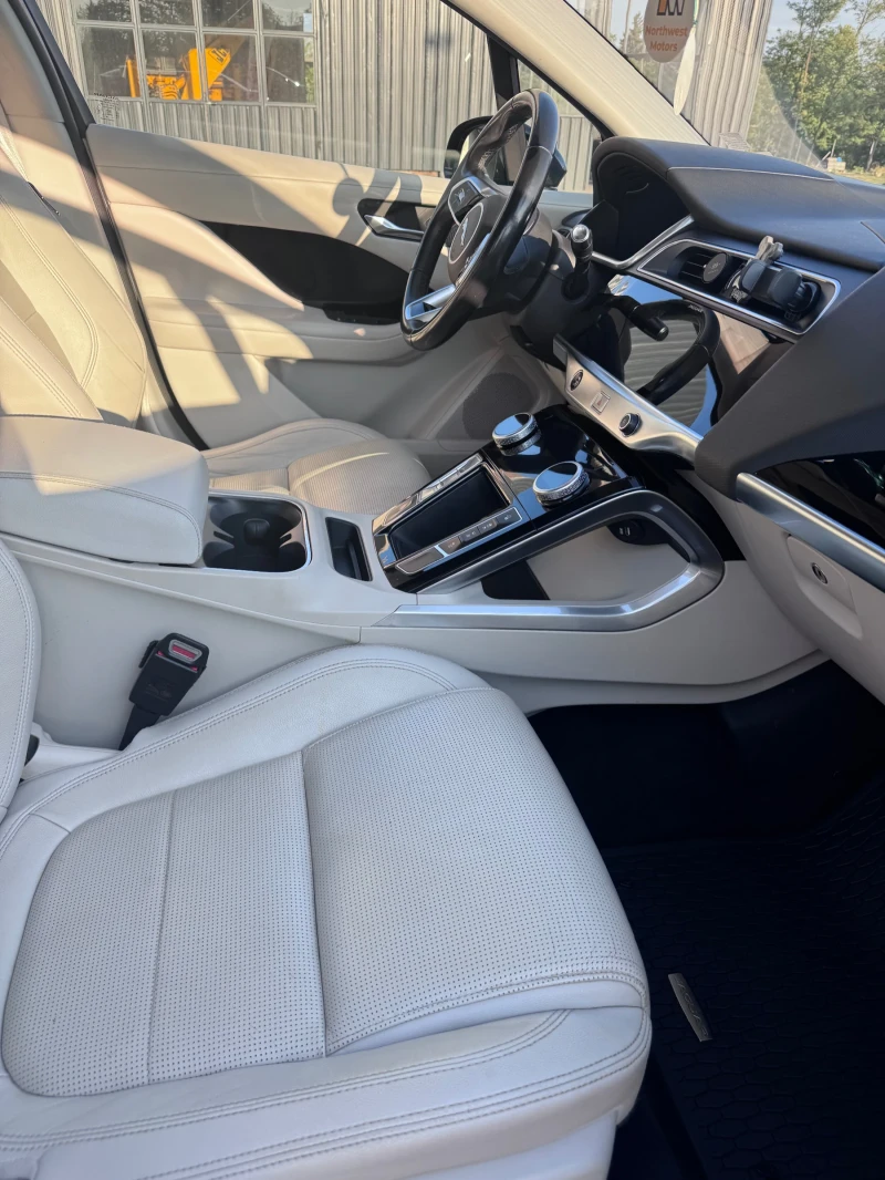 Jaguar I-Pace ЛИЗИНГ, снимка 5 - Автомобили и джипове - 53195292