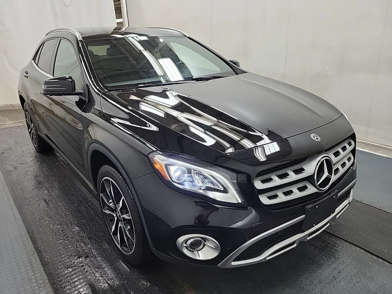 Mercedes-Benz GLA 250 * * CARFAX * * АВТО КРЕДИТ * * , снимка 2 - Автомобили и джипове - 52408111