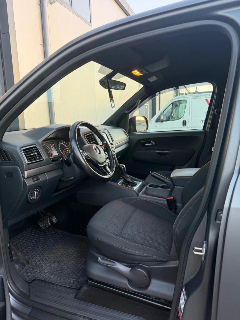 VW Amarok 3.0d V6 пълна сервизна история първи собственник, снимка 7 - Автомобили и джипове - 52433327