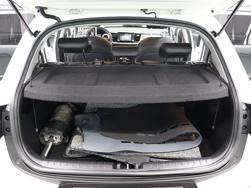Kia Stonic 1.4 Trendy, снимка 5 - Автомобили и джипове - 55085650