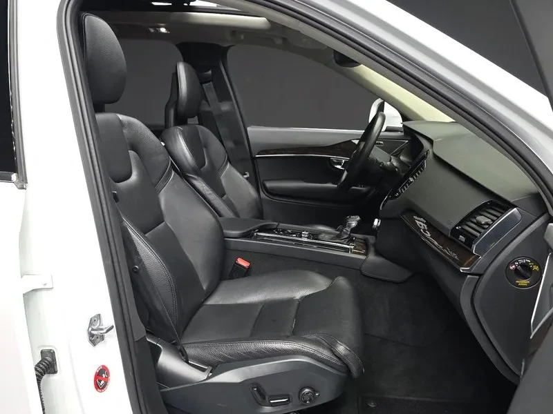 Volvo Xc90 D5 Momentum, снимка 11 - Автомобили и джипове - 56161626