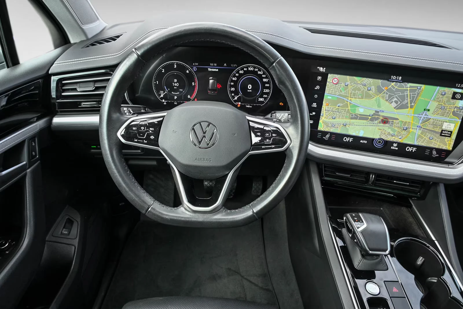 VW Touareg 3.0TDI/231HP/4X4/TIPTRONIC/MASSAGE/PANO/CAM/696v - изображение 7