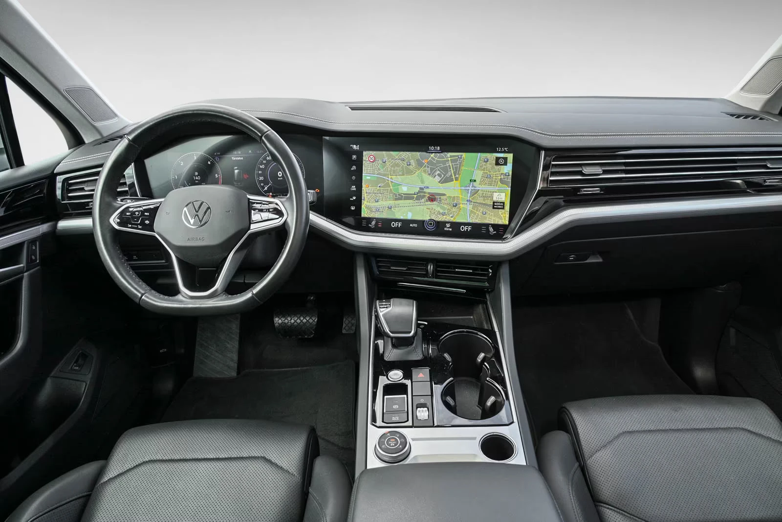 VW Touareg 3.0TDI/231HP/4X4/TIPTRONIC/MASSAGE/PANO/CAM/696v - изображение 8