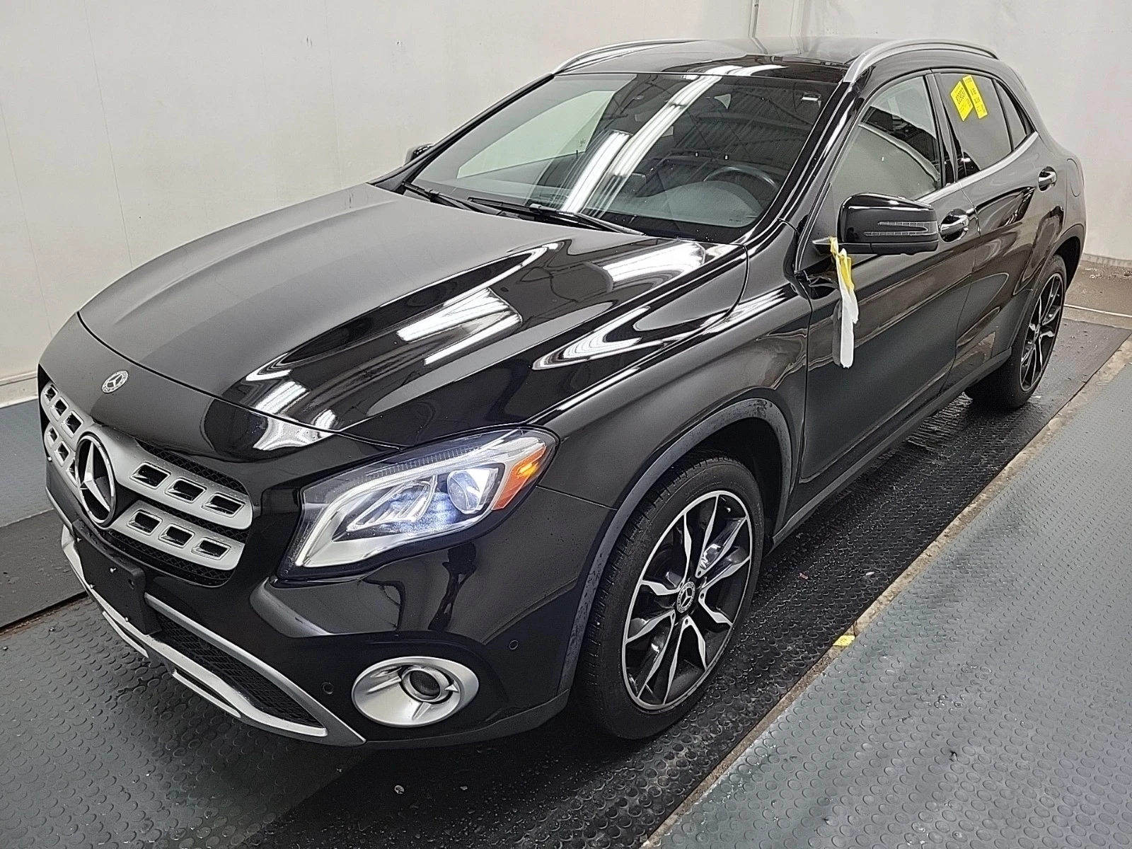 Mercedes-Benz GLA 250 * * CARFAX * *   * *  | Mobile.bg   1