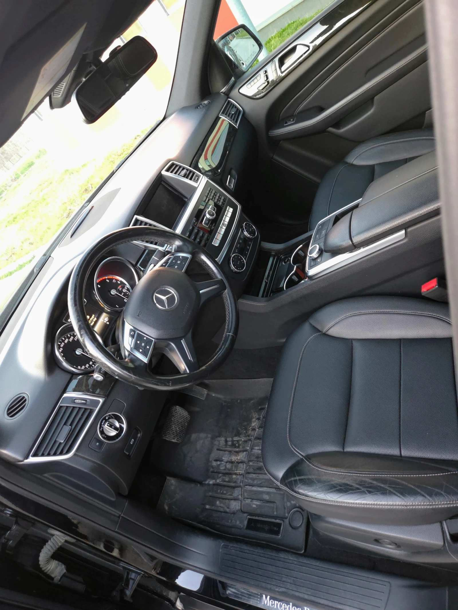 Mercedes-Benz ML 350 4matic  AMG line Реални КМ, снимка 12 - Автомобили и джипове - 54008861