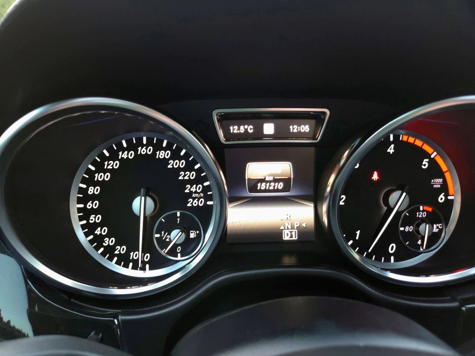 Mercedes-Benz ML 350 4matic  AMG line Реални КМ, снимка 7 - Автомобили и джипове - 54008861