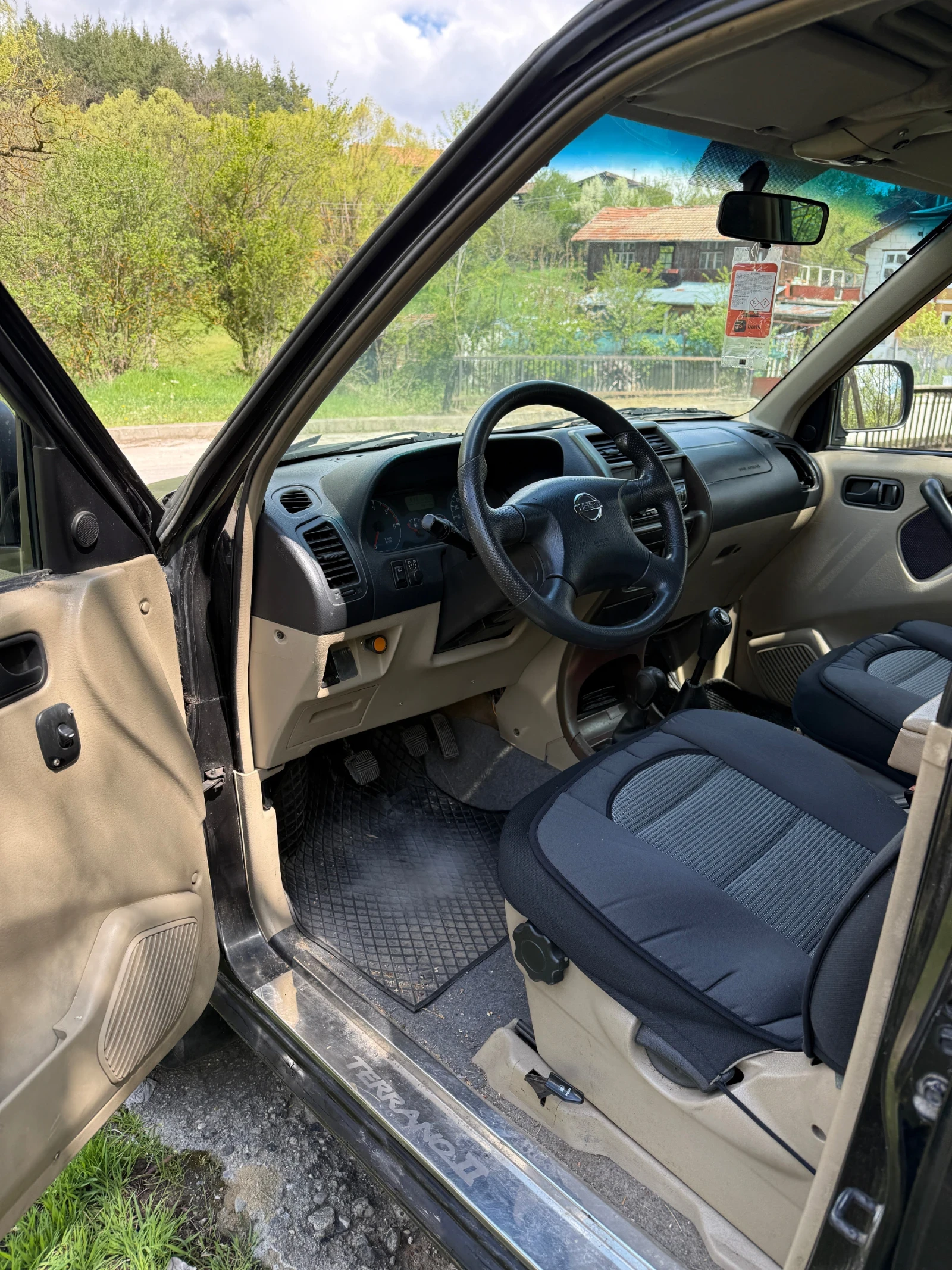 Nissan Terrano Nissan Terrano 2 Limited Edition, снимка 9 - Автомобили и джипове - 54387593
