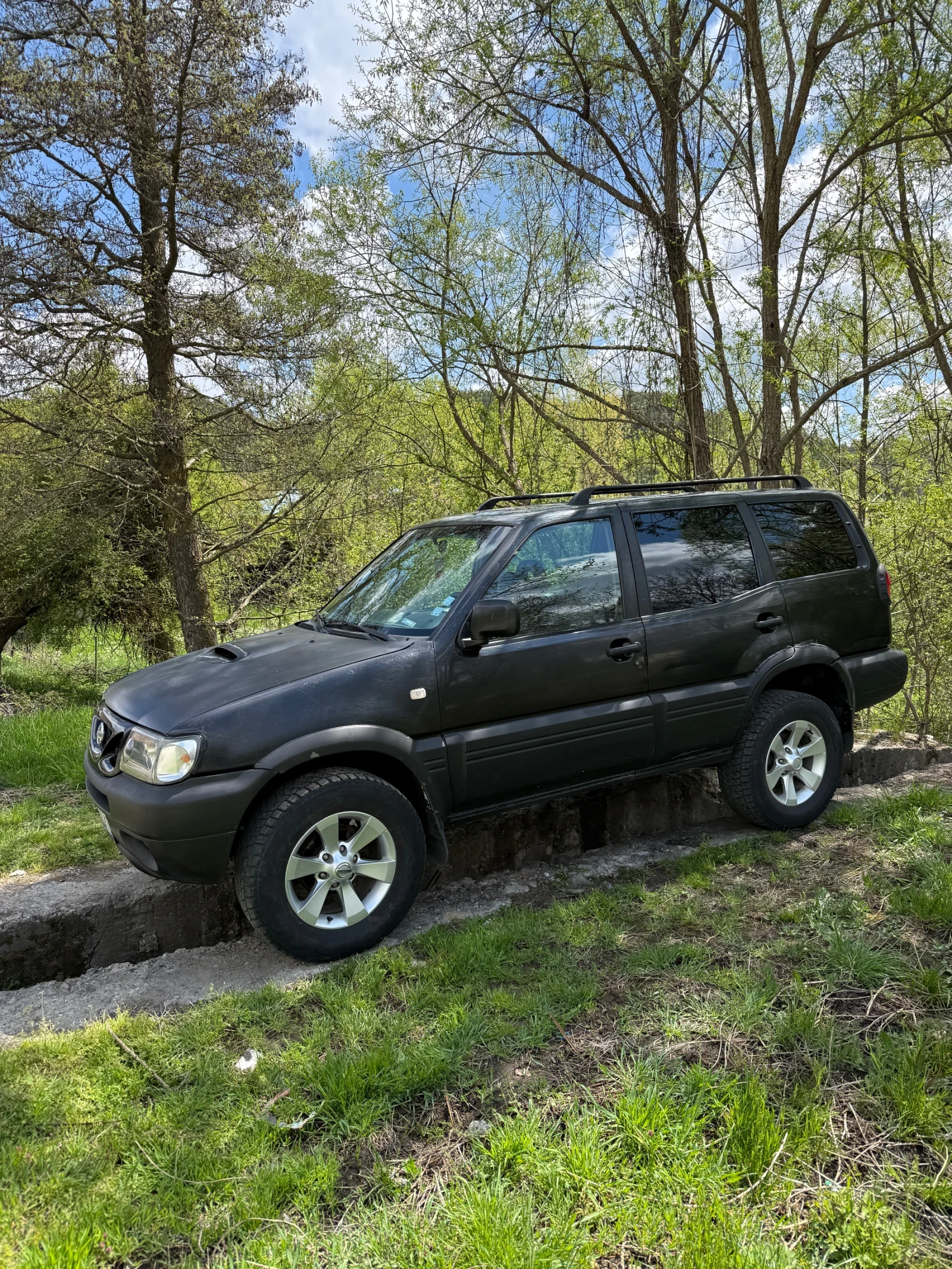 Nissan Terrano Nissan Terrano 2 Limited Edition, снимка 2 - Автомобили и джипове - 54387593