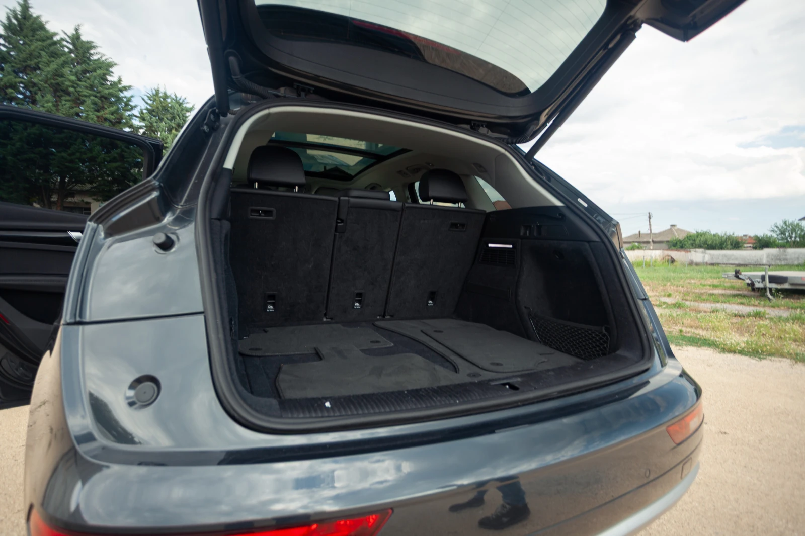 Audi Q5 TFSI, снимка 11 - Автомобили и джипове - 55243957