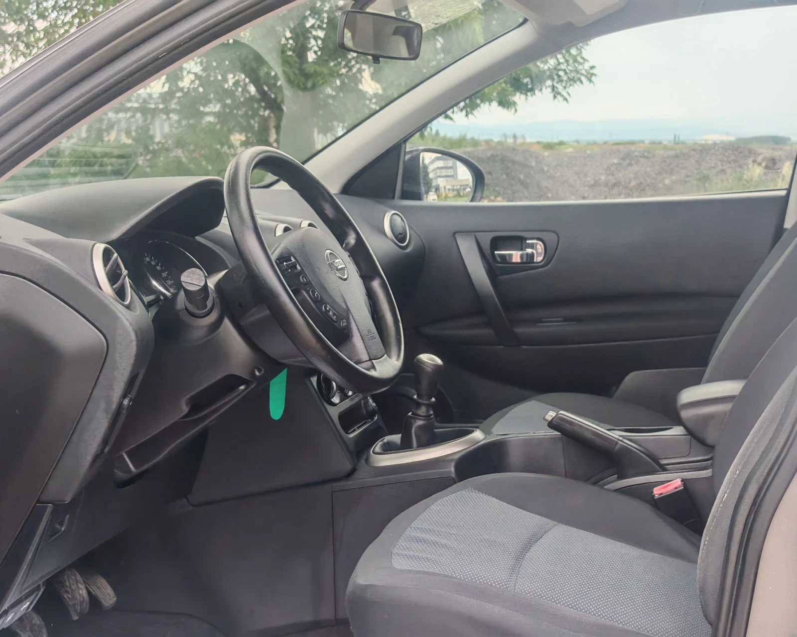 Nissan Qashqai 1.5 ДИЗЕЛ 110 К.С.FACELIFT! УНИКАЛНО СЪСТОЯНИЕ!!!, снимка 8 - Автомобили и джипове - 55269730