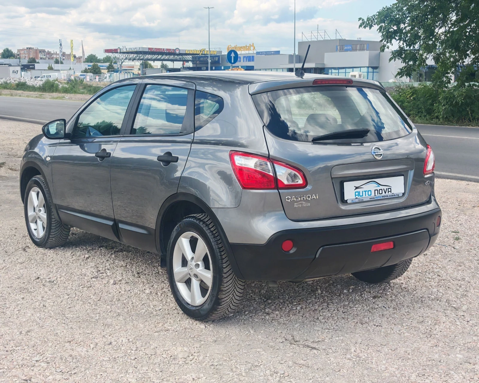 Nissan Qashqai 1.5 ДИЗЕЛ 110 К.С.FACELIFT! УНИКАЛНО СЪСТОЯНИЕ!!!, снимка 7 - Автомобили и джипове - 55269730