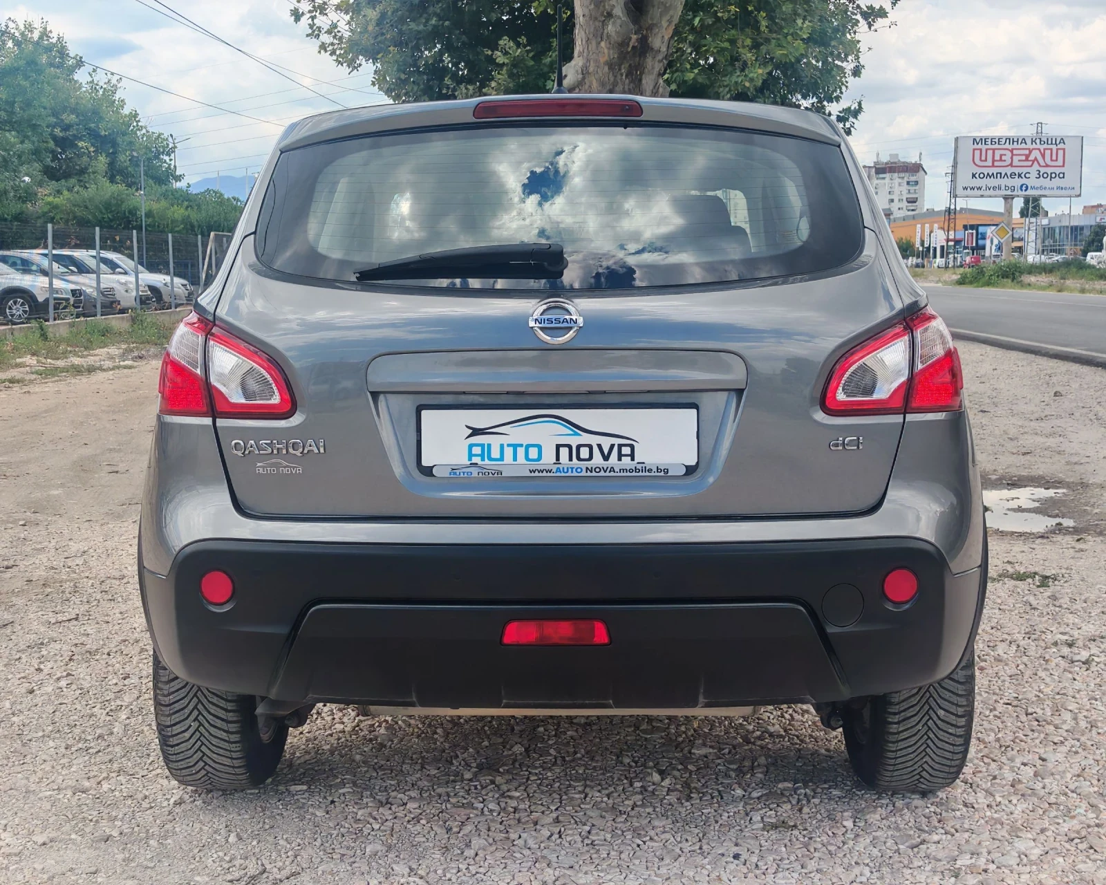 Nissan Qashqai 1.5 ДИЗЕЛ 110 К.С.FACELIFT! УНИКАЛНО СЪСТОЯНИЕ!!!, снимка 6 - Автомобили и джипове - 55269730