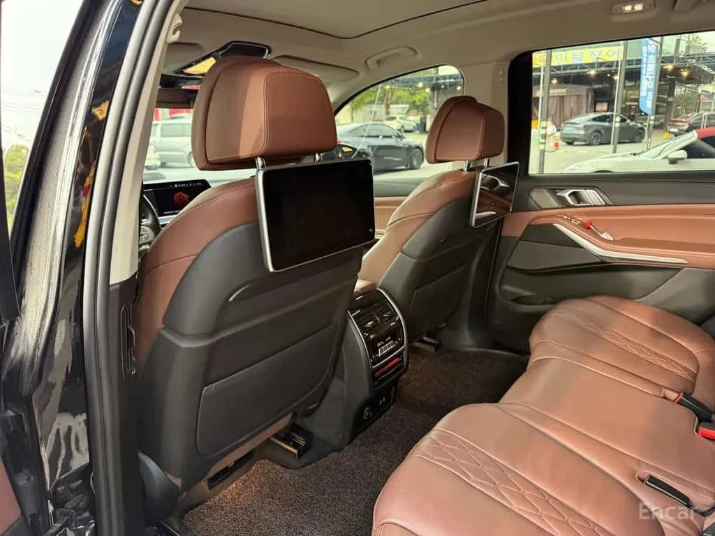 BMW X7 * xDrive 40i Design Pure Excellence 7 Seater * , снимка 12 - Автомобили и джипове - 55558692
