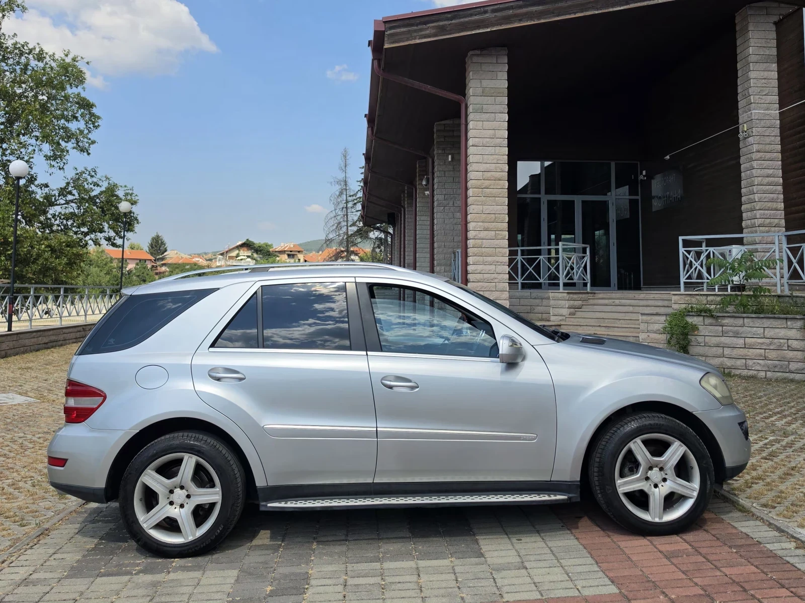 Mercedes-Benz ML 320, снимка 6 - Автомобили и джипове - 55584812