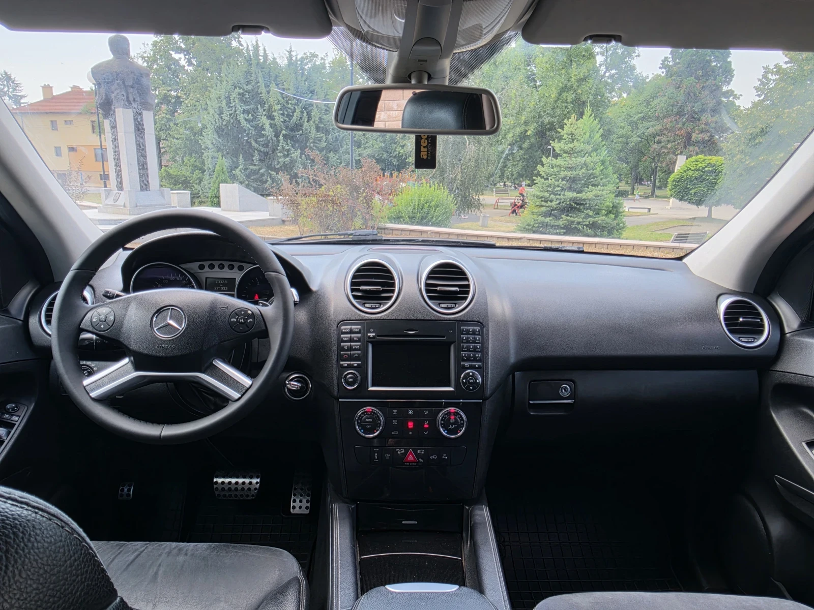 Mercedes-Benz ML 320, снимка 7 - Автомобили и джипове - 55584812