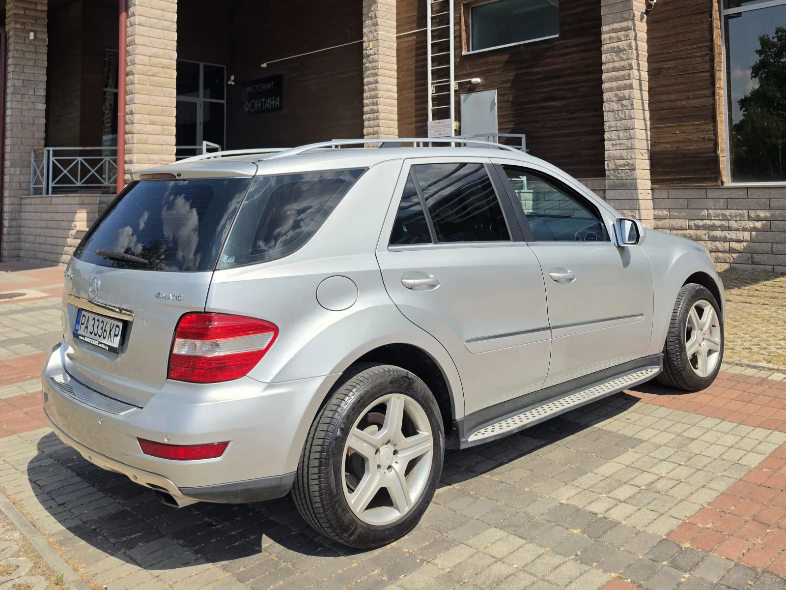 Mercedes-Benz ML 320, снимка 3 - Автомобили и джипове - 55584812