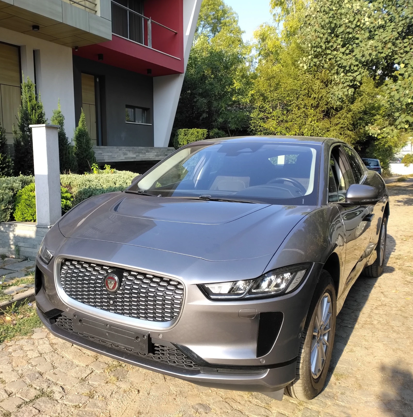 Jaguar I-Pace EV400