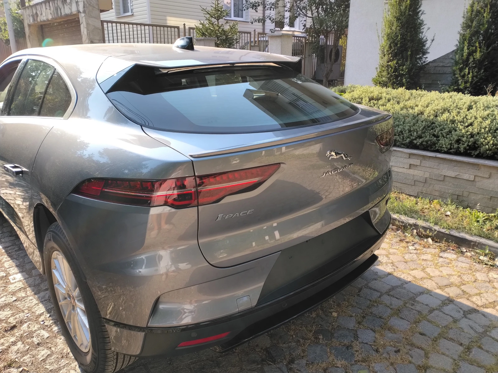 Jaguar I-Pace EV400, снимка 3 - Автомобили и джипове - 55796233