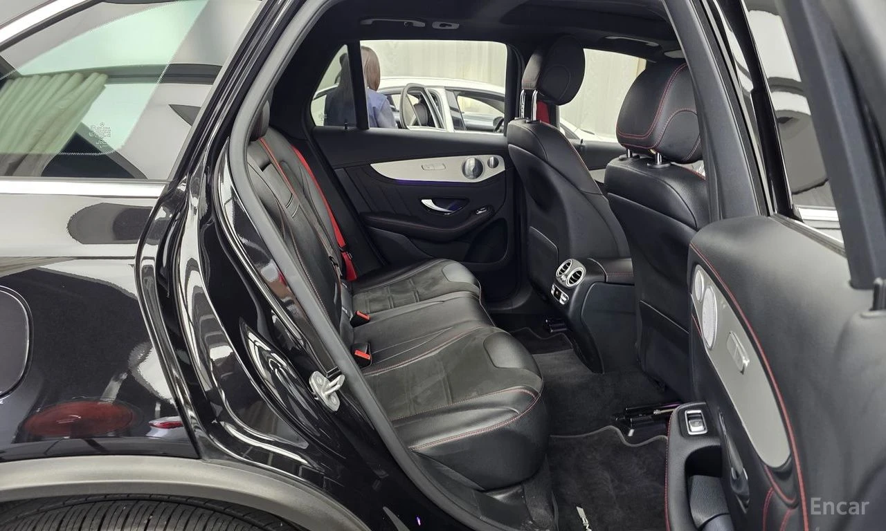 Mercedes-Benz GLC 43 AMG 4MATIC* BURMESTER* DISTRONIC* ХЕДЪП* КРАЙНА ЦЕНА, снимка 16 - Автомобили и джипове - 55995558