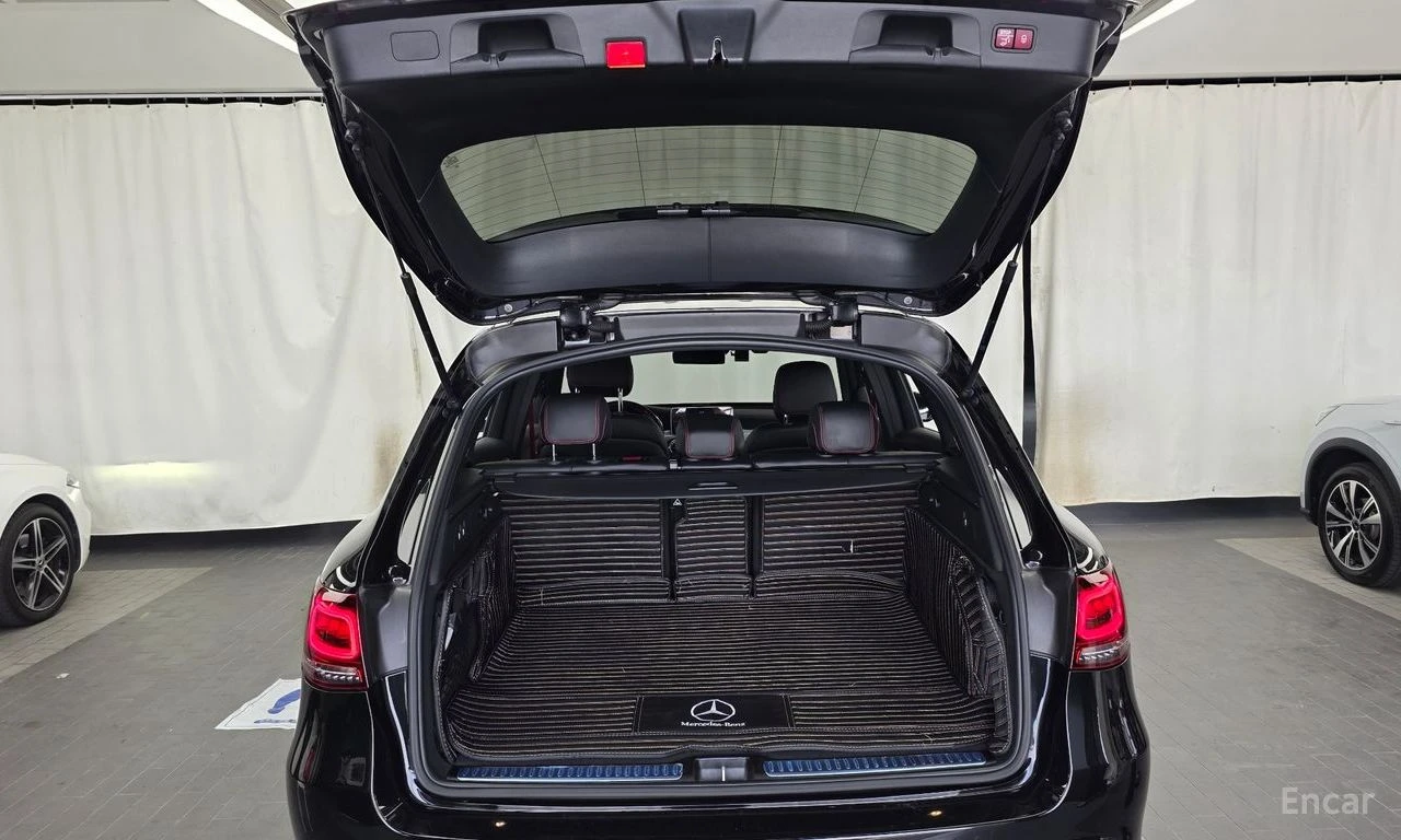 Mercedes-Benz GLC 43 AMG 4MATIC* BURMESTER* DISTRONIC* ХЕДЪП* КРАЙНА ЦЕНА, снимка 7 - Автомобили и джипове - 55995558