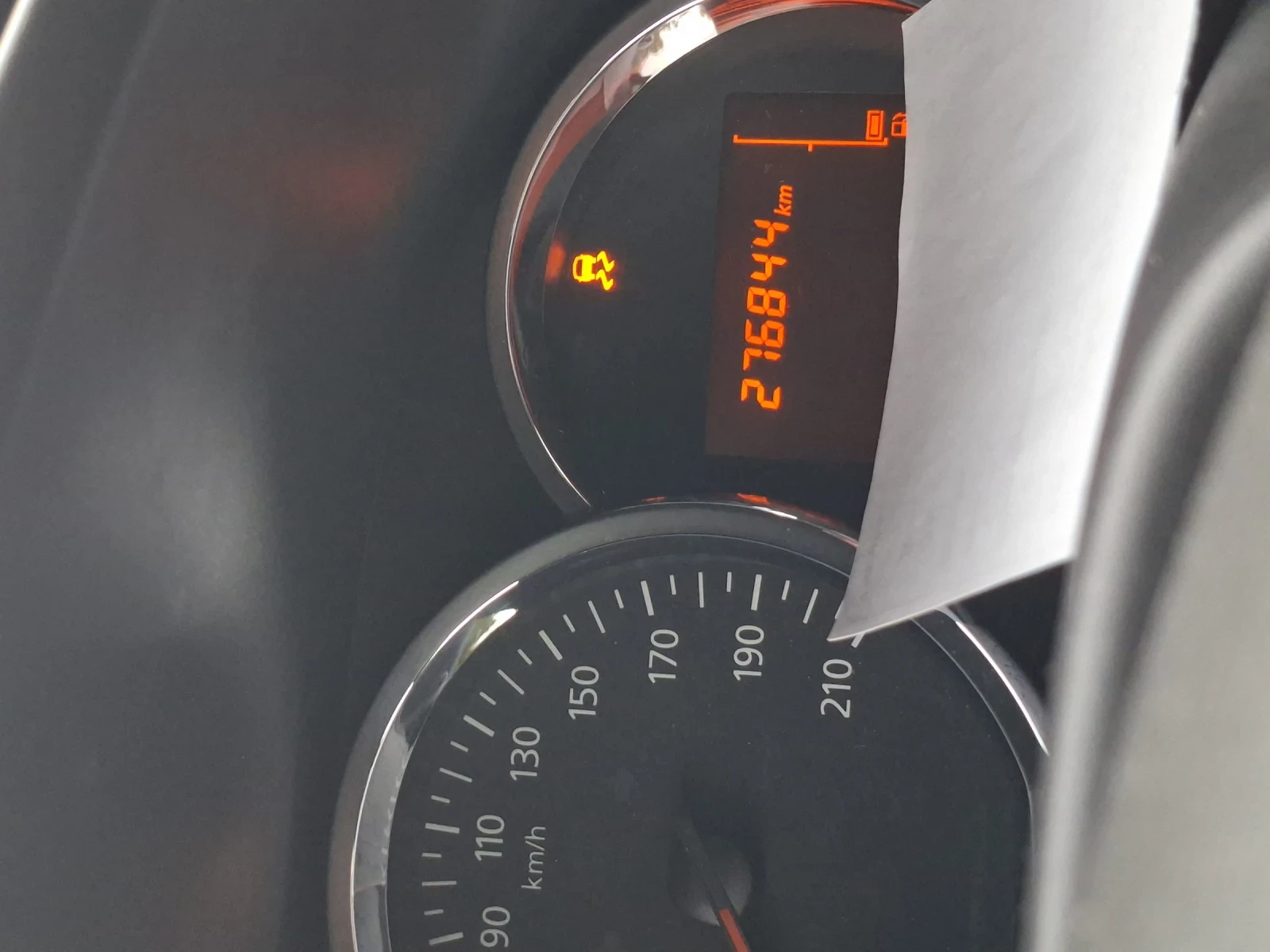 VW Tiguan, снимка 6 - Автомобили и джипове - 56362515