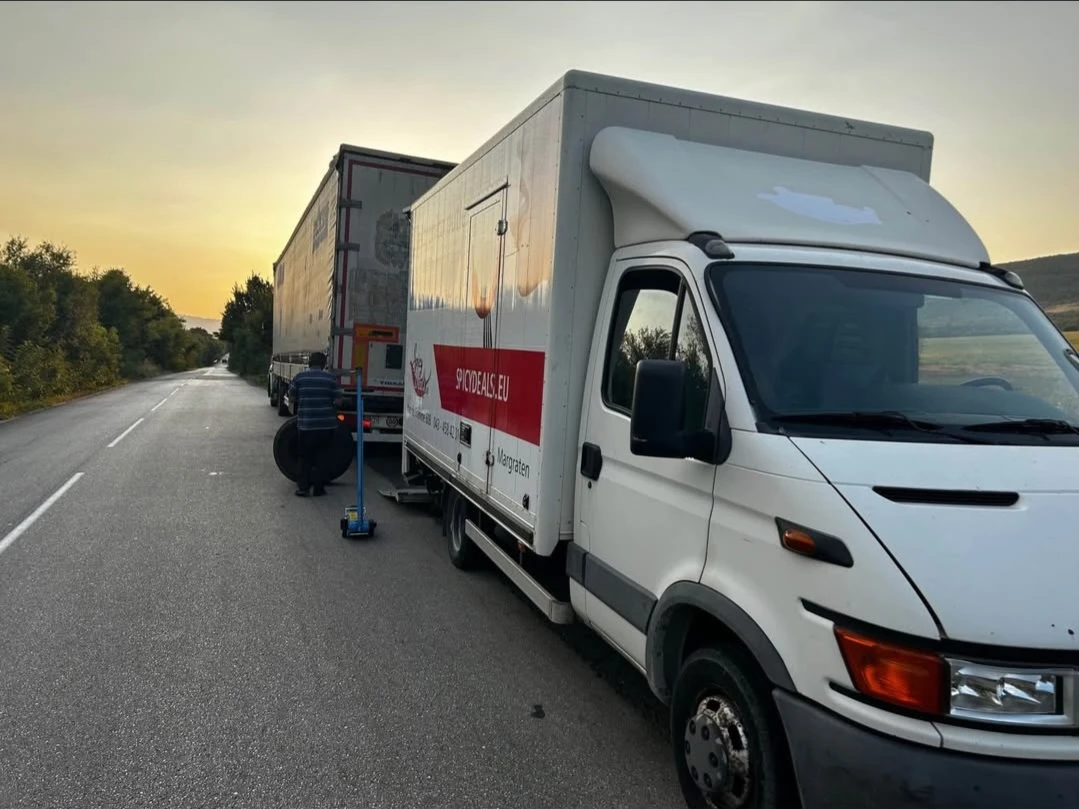 Iveco 2.8 Мобилен сервиз - изображение 2