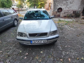  Volvo S40