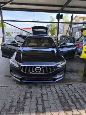     Volvo V90 D4 Momentum