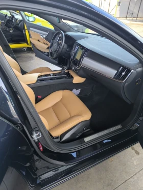 Volvo V90 D4 Momentum | Mobile.bg    7