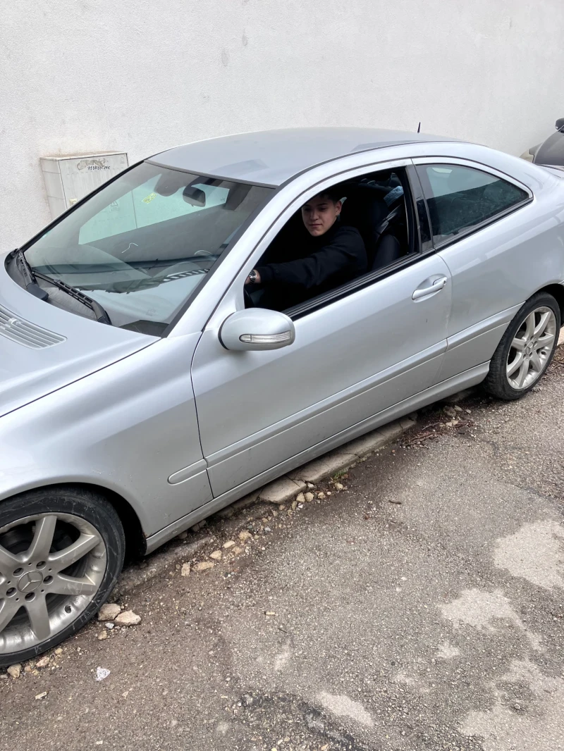 Mercedes-Benz C 200 FACELIFT Sport Coupe, снимка 2 - Автомобили и джипове - 48117020