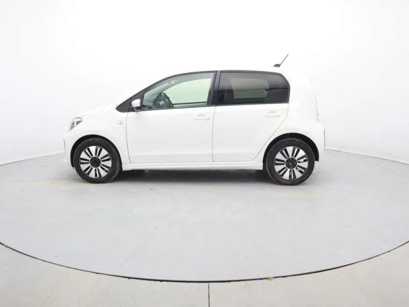 VW Up, снимка 5 - Автомобили и джипове - 48379459