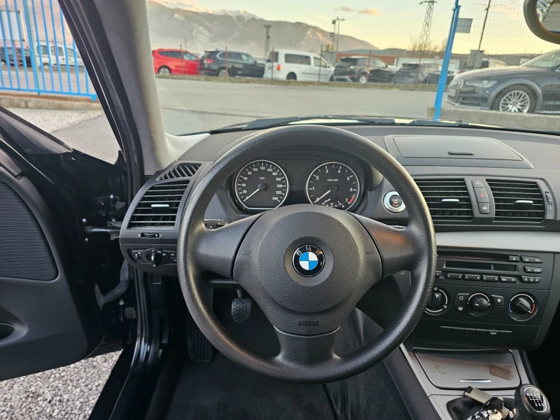 BMW 116 1.6 i  facelift, снимка 10 - Автомобили и джипове - 48499579