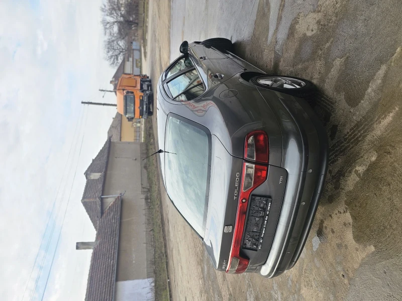 Seat Toledo 1.9, снимка 4 - Автомобили и джипове - 48810914