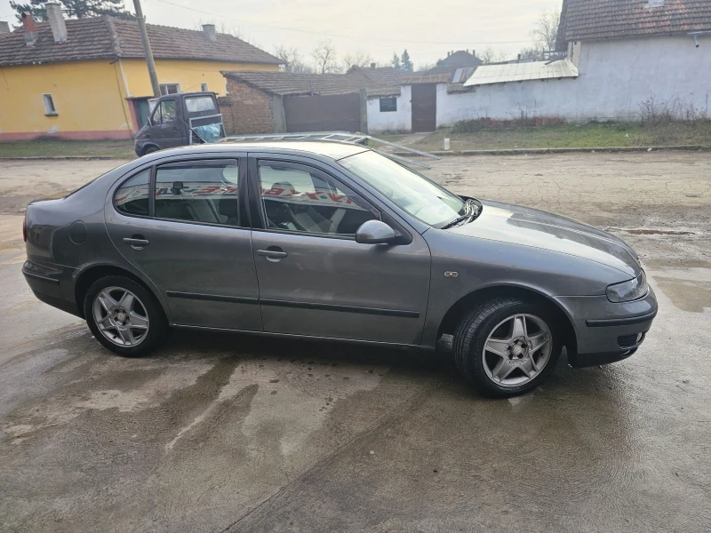 Seat Toledo 1.9, снимка 2 - Автомобили и джипове - 48810914