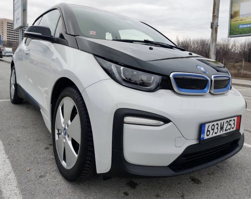 BMW i3 120AH* NAVI* LED* DISTR* PANORAMA* TOP, снимка 1 - Автомобили и джипове - 48814761