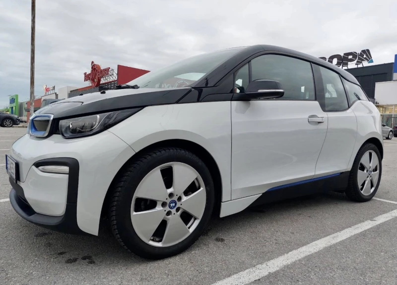 BMW i3 120AH* NAVI* LED* DISTR* PANORAMA* TOP, снимка 8 - Автомобили и джипове - 48814761