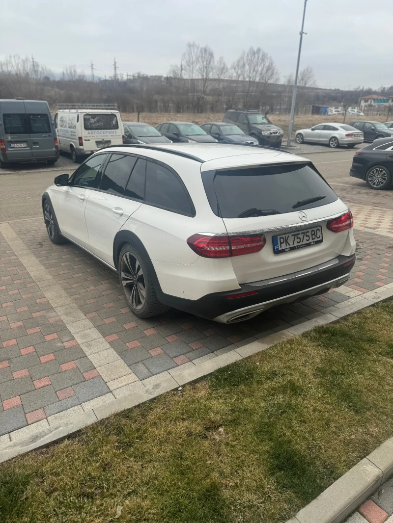 Mercedes-Benz E 220 All Terrain , снимка 4 - Автомобили и джипове - 49137675