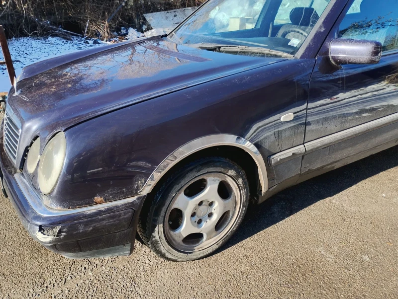 Mercedes-Benz E 290 На части, снимка 6 - Автомобили и джипове - 49373871