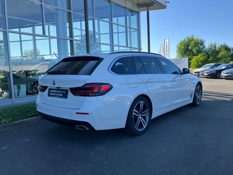 BMW 520 дизел /електрически MHEV (Mild Hybrid El.) Лизинг , снимка 8 - Автомобили и джипове - 52115970