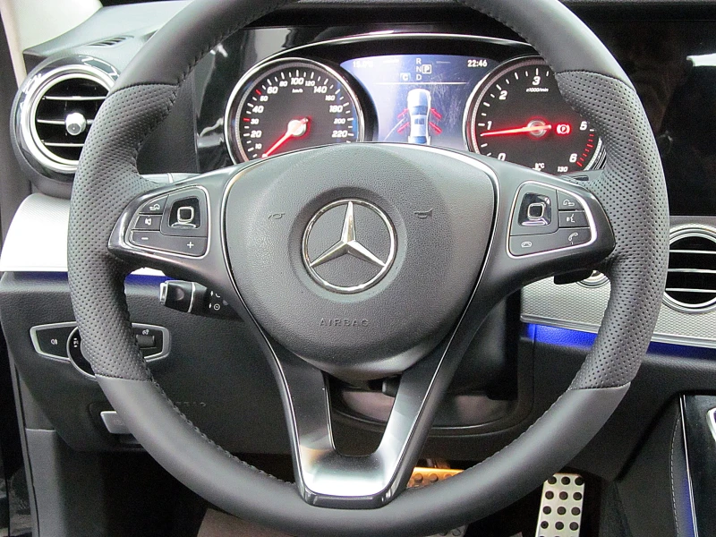 Mercedes-Benz E 220 AMG OPTICA/ECO/START STOP/9GT//СОБСТВЕН ЛИЗИНГ, снимка 12 - Автомобили и джипове - 52119559