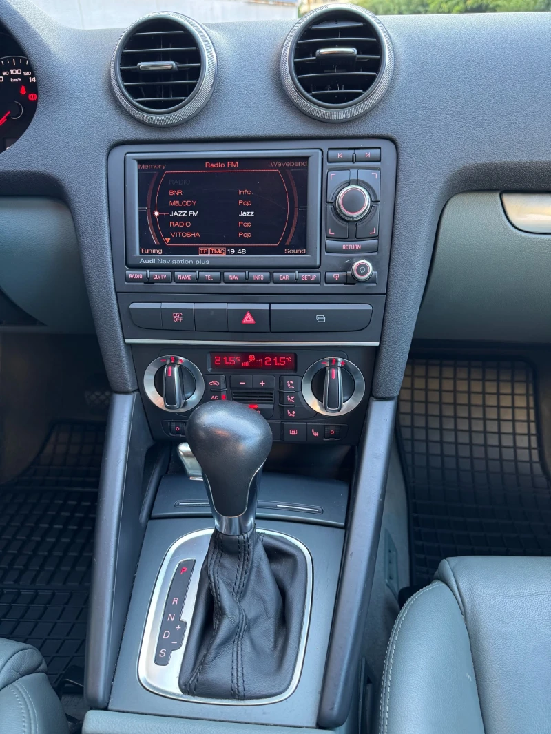 Audi A3 1.8 TFSI (160к.с), снимка 10 - Автомобили и джипове - 52425324