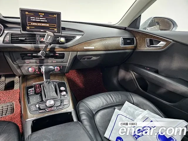 Audi A7 3.0 TFSI Quattro, снимка 9 - Автомобили и джипове - 54031827