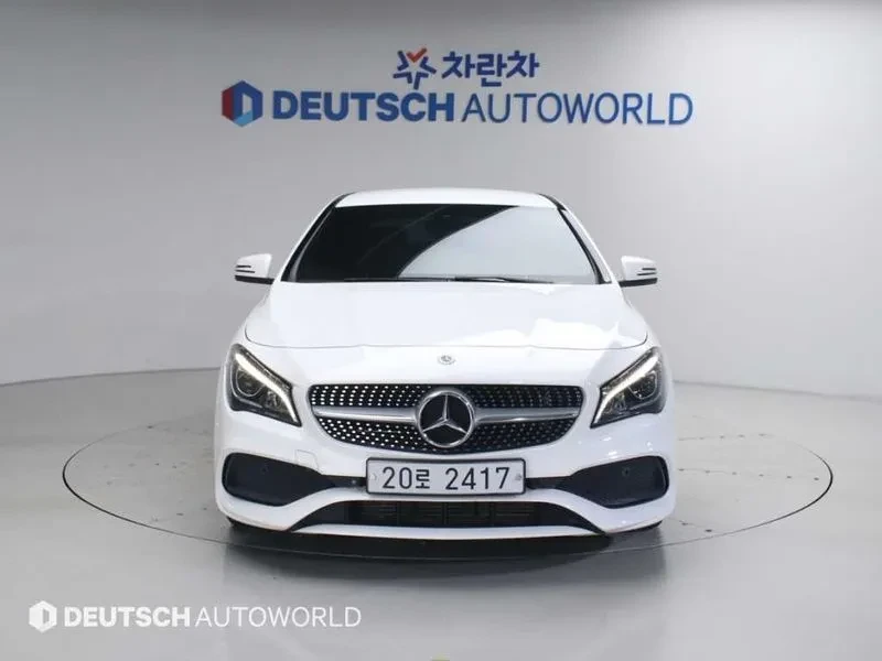 Mercedes-Benz CLA 220 Amg Line, снимка 3 - Автомобили и джипове - 55110837
