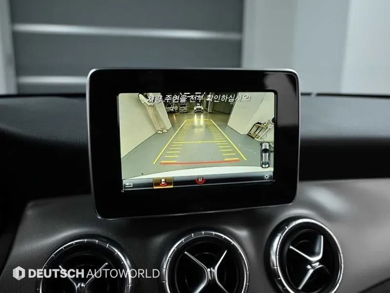 Mercedes-Benz CLA 220 Amg Line, снимка 15 - Автомобили и джипове - 55110837