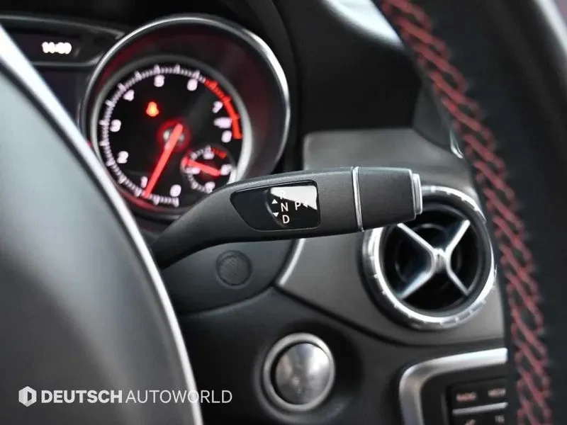 Mercedes-Benz CLA 220 Amg Line, снимка 9 - Автомобили и джипове - 55110837