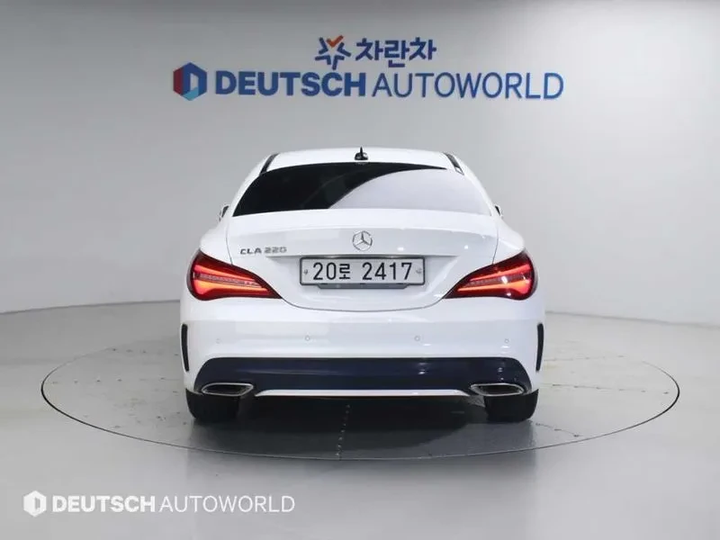 Mercedes-Benz CLA 220 Amg Line, снимка 4 - Автомобили и джипове - 55110837