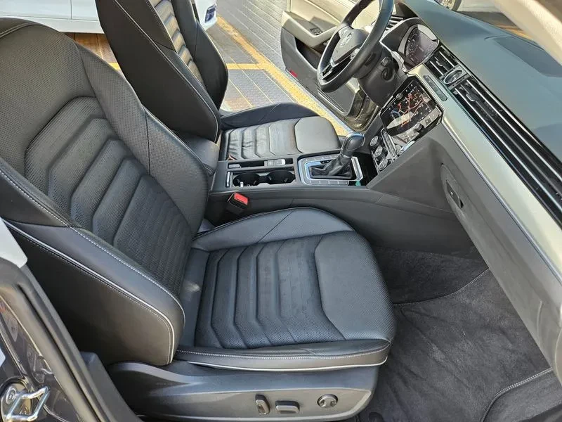 VW Arteon 2.0 Tdi Premium, снимка 12 - Автомобили и джипове - 55610581