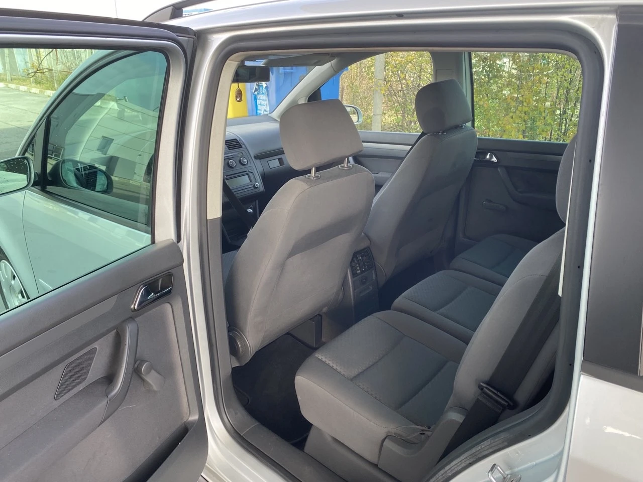 VW Touran  1.9TDI 105кс 6с /КЛИМАТРОНИК/ - изображение 8