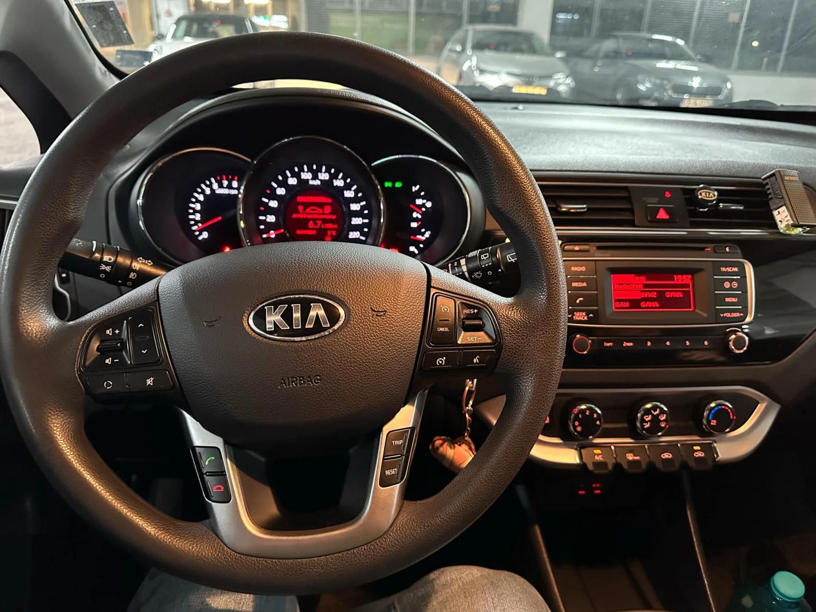 Kia Rio  - изображение 5