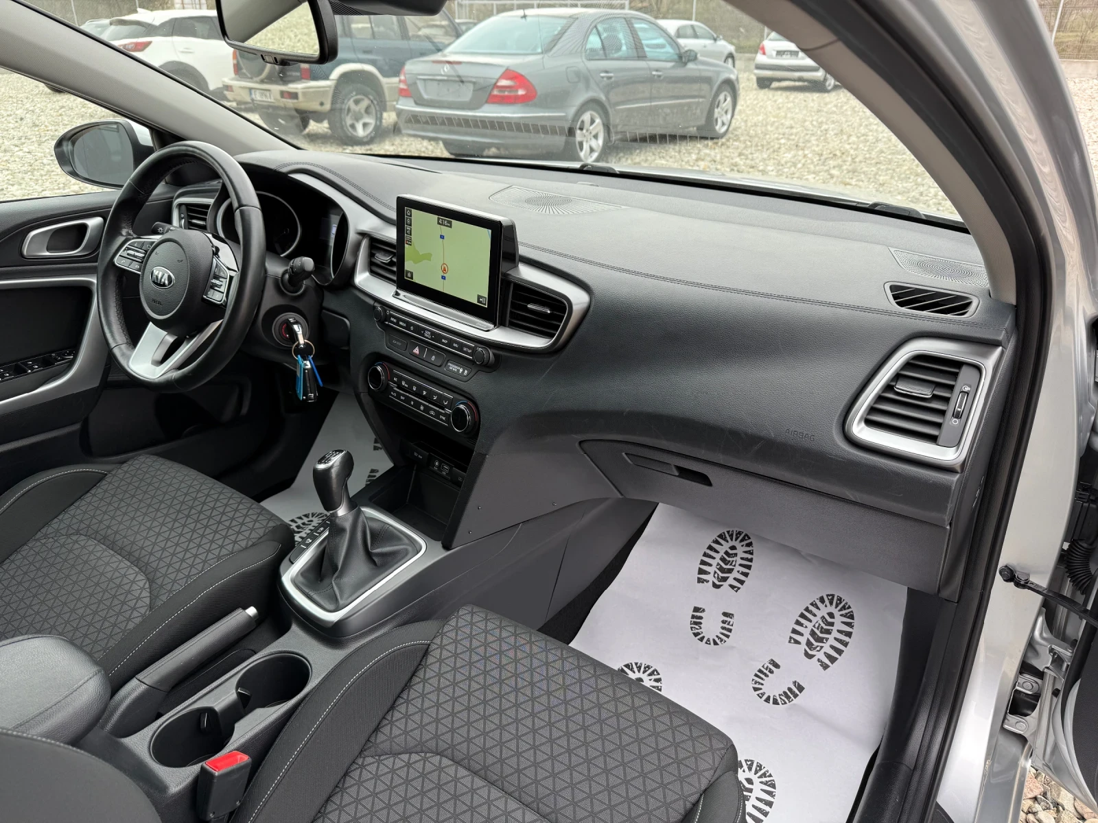 Kia Ceed 1.6 CRDI NAVI LED CAMERA | Mobile.bg — изображение 12